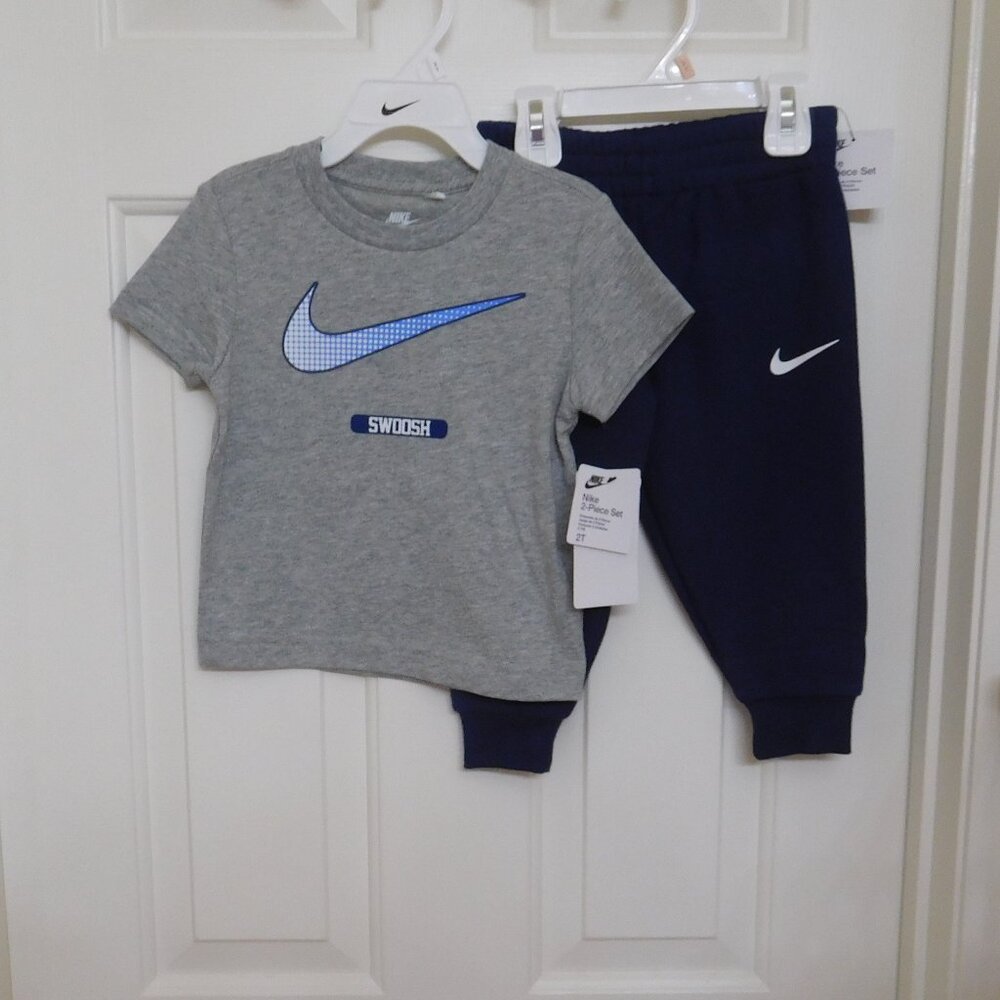 NWT 2pc Nike Gray Blue White Swoosh Logo Shirt & Joggers Set sz 4